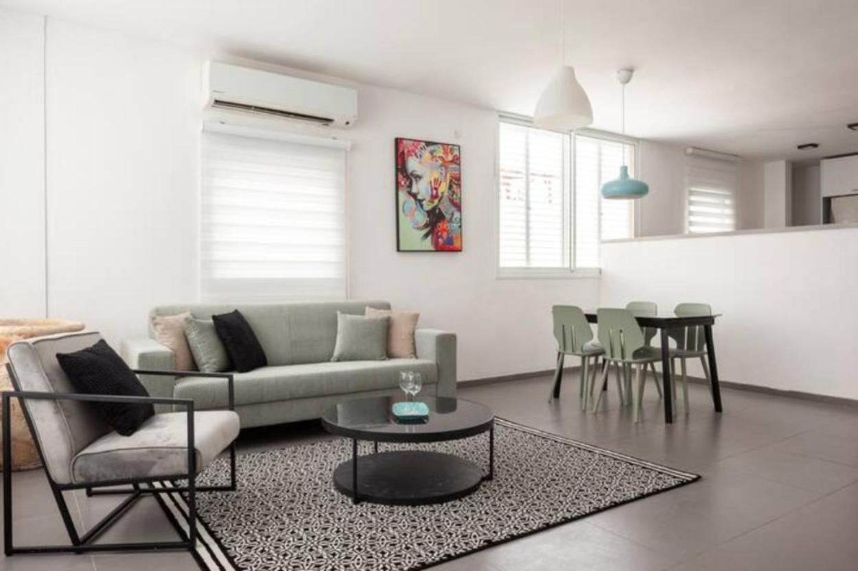 Oַ&O Group-Amazing Apt Bat-Yam 3 Min Walk To Beach Bat Yam Exterior foto