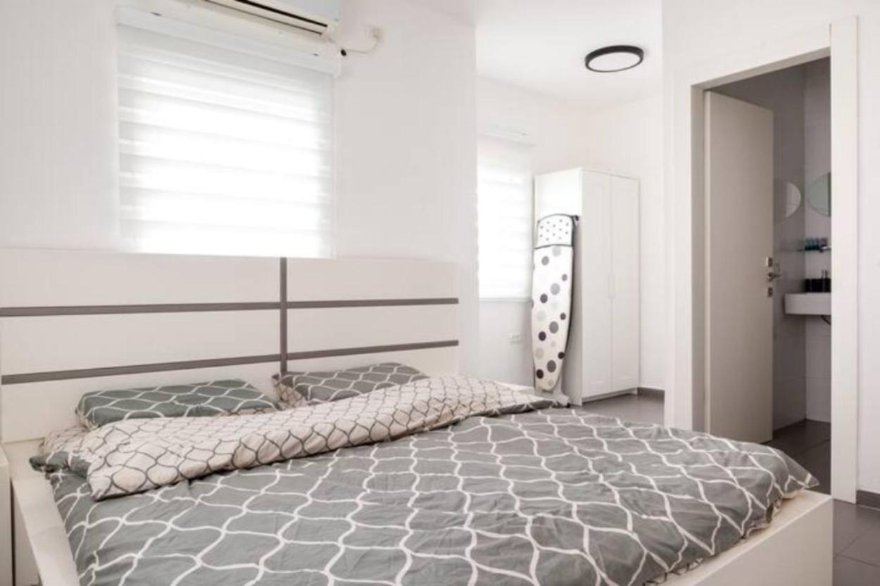 Oַ&O Group-Amazing Apt Bat-Yam 3 Min Walk To Beach Bat Yam Exterior foto
