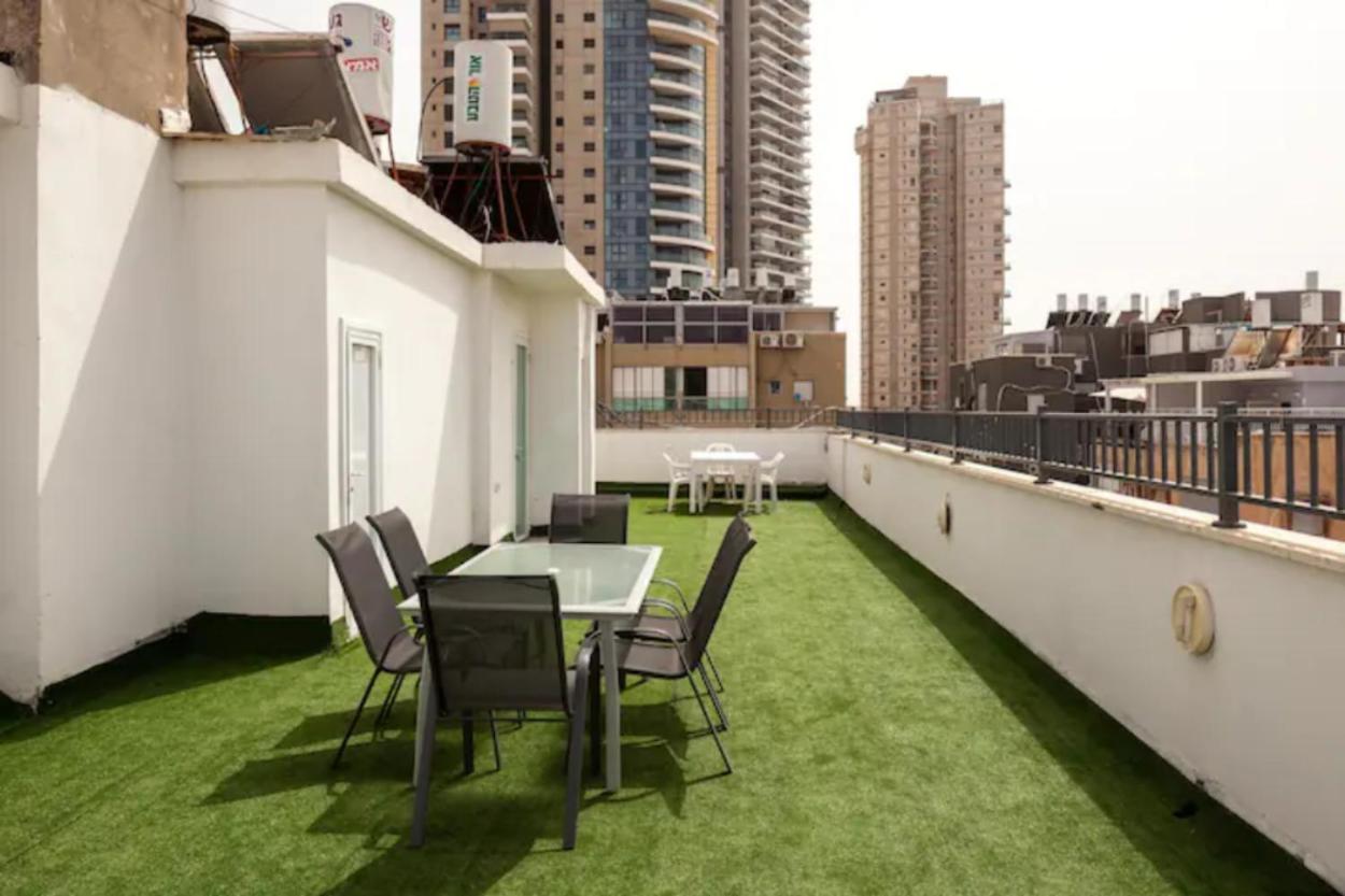 Oַ&O Group-Amazing Apt Bat-Yam 3 Min Walk To Beach Bat Yam Exterior foto